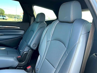 2024 Buick Enclave Essence FWD