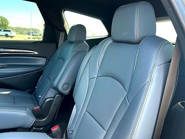 2024 Buick Enclave Essence FWD