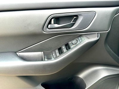 2025 Nissan Rogue FWD S