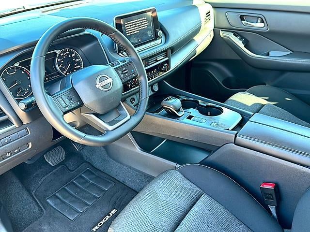 2025 Nissan Rogue FWD SV