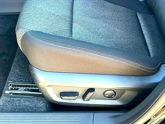 2025 Nissan Rogue FWD SV