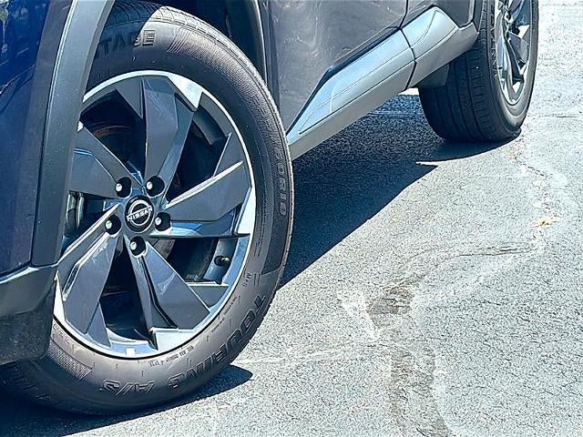 2025 Nissan Rogue FWD SV