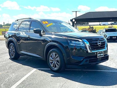 2024 Nissan Pathfinder SV 2WD