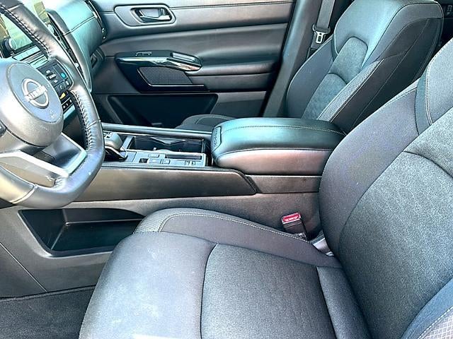 2024 Nissan Pathfinder SV 2WD
