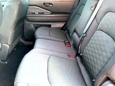 2024 Nissan Pathfinder SV 2WD