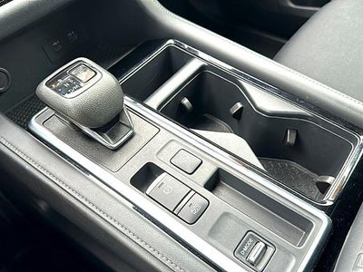 2025 Nissan Pathfinder SV 2WD