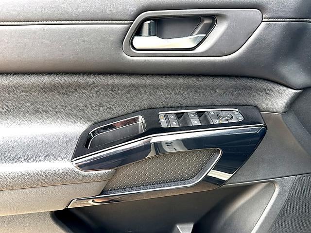 2022 Nissan Pathfinder SV 2WD