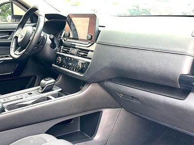 2022 Nissan Pathfinder SV 2WD