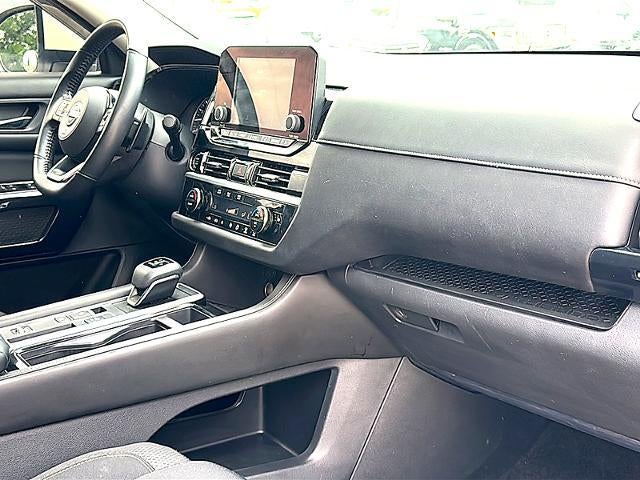 2022 Nissan Pathfinder SV 2WD