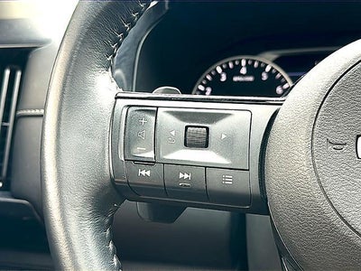 2022 Nissan Pathfinder SV 2WD