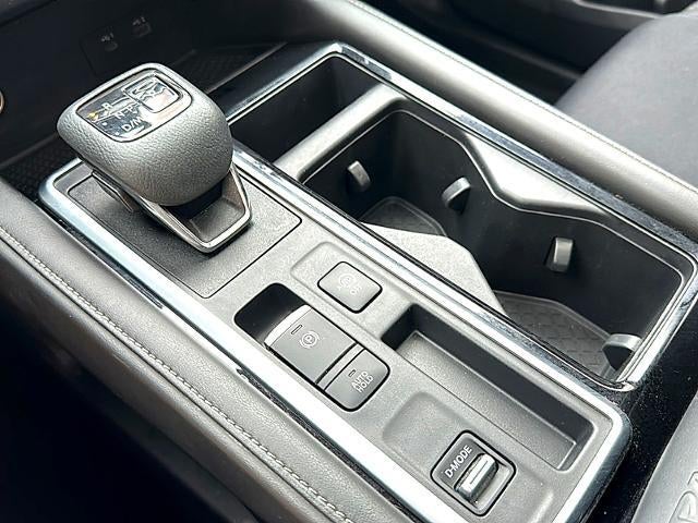 2022 Nissan Pathfinder SV 2WD