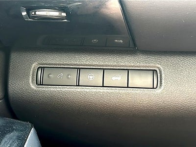 2022 Nissan Pathfinder SV 2WD