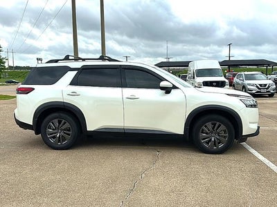 2022 Nissan Pathfinder SV 2WD