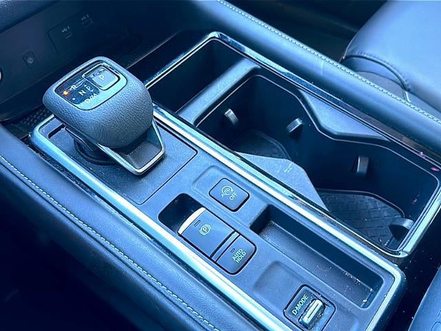 2024 Nissan Pathfinder SL 2WD