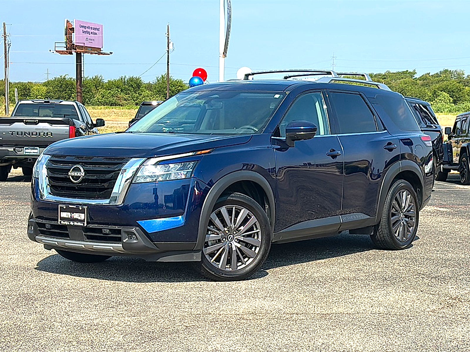 2023 Nissan Pathfinder SL 4WD