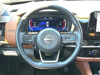 2024 Nissan Pathfinder Platinum 2WD