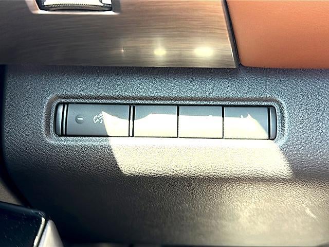 2024 Nissan Pathfinder Platinum 2WD