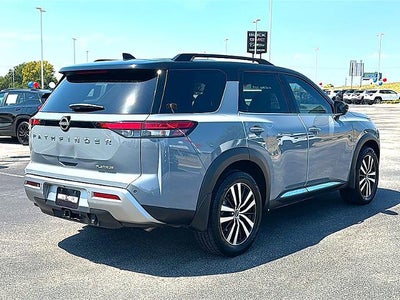 2024 Nissan Pathfinder Platinum 2WD
