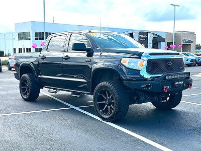 2017 Toyota Tundra SR5 5.7L V8