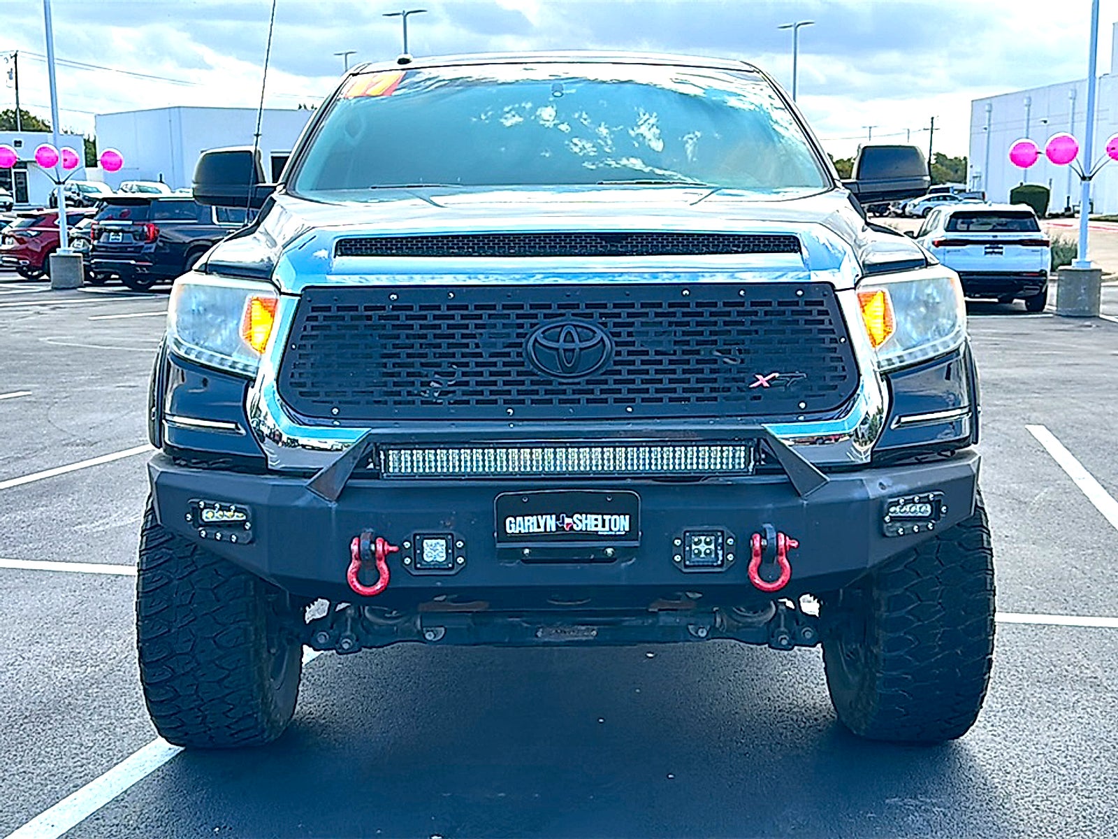 2017 Toyota Tundra SR5 5.7L V8