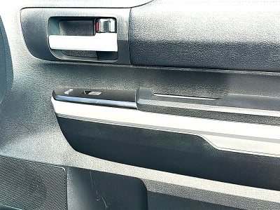 2017 Toyota Tundra SR5 5.7L V8