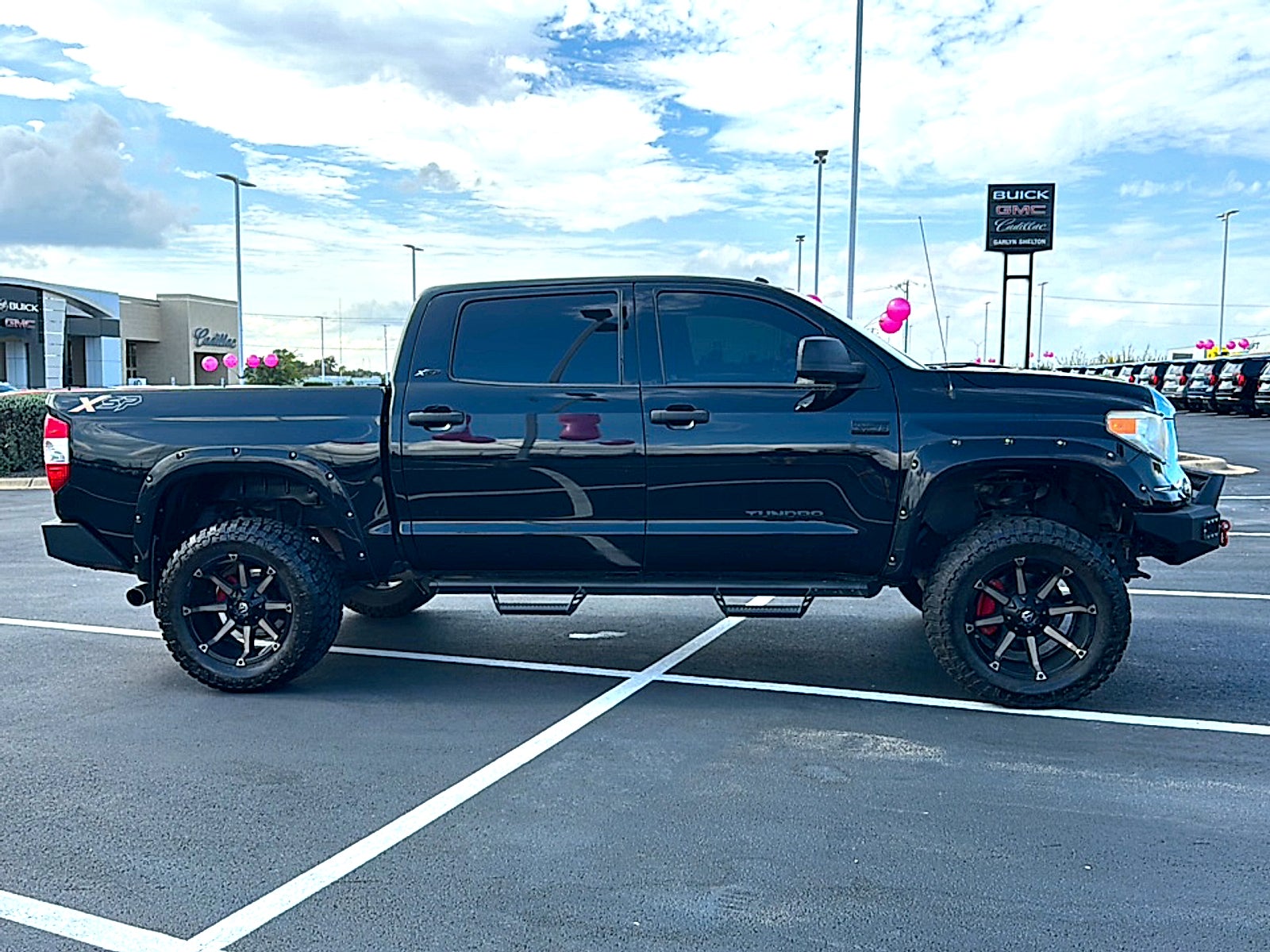 2017 Toyota Tundra SR5 5.7L V8