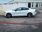 2024 Volvo S60 B5 AWD Core Dark Theme