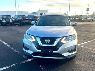 2020 Nissan Rogue FWD SV