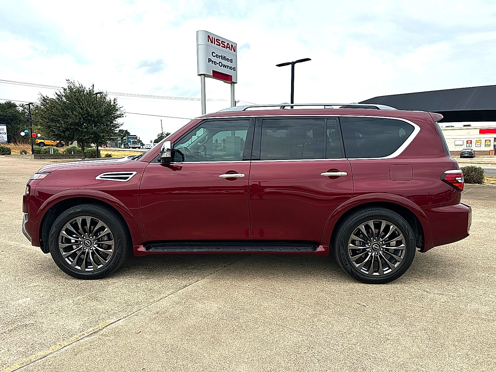 2023 Nissan Armada Platinum 2WD