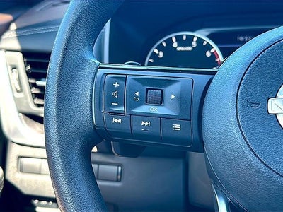 2023 Nissan Rogue FWD SV *Ltd Avail*