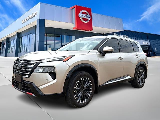 2025 Nissan Rogue Platinum AWD's photo
