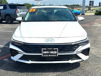 2025 Hyundai ELANTRA SEL Convenience IVT
