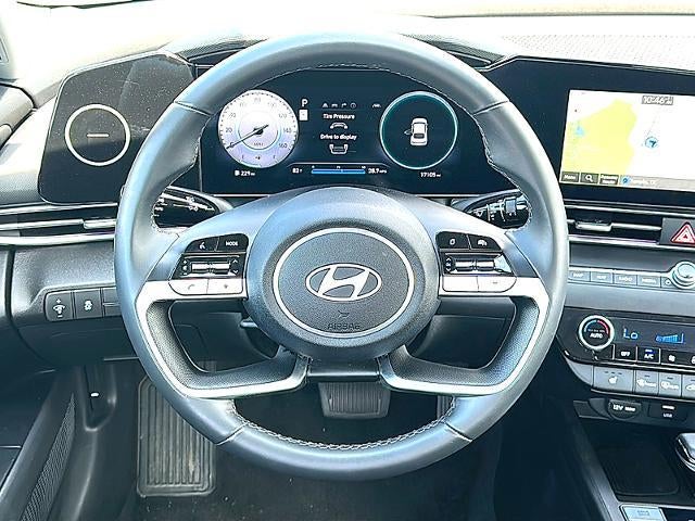 2025 Hyundai ELANTRA SEL Convenience IVT