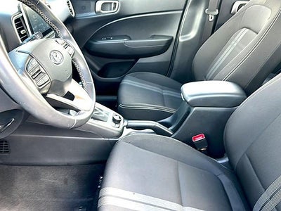 2025 Hyundai Venue SEL