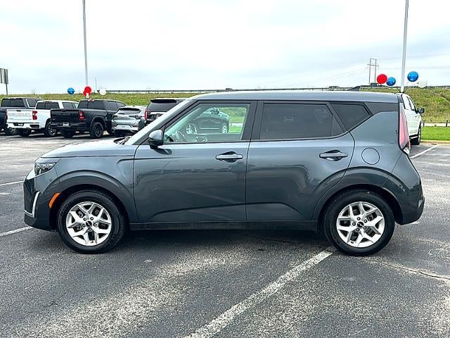 2024 Kia Soul LX IVT