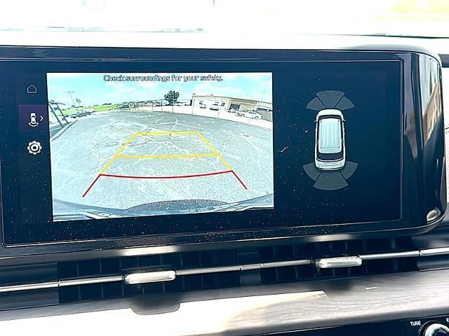 2023 Kia Carnival EX FWD