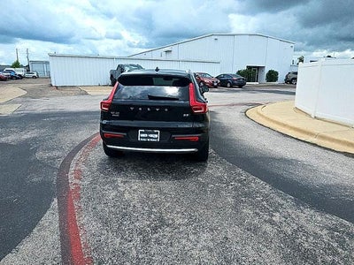 2023 Volvo XC40 B5 AWD Core