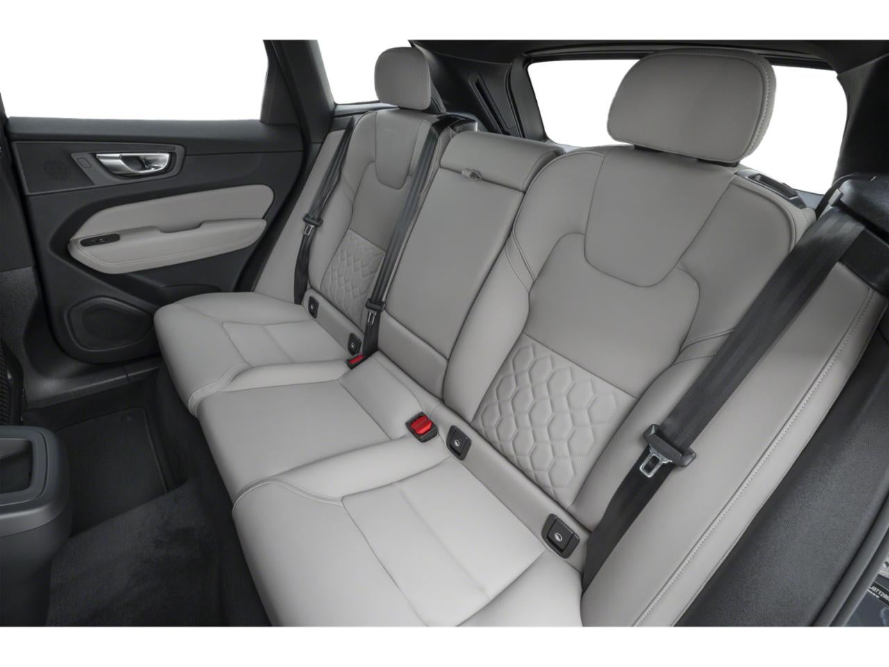 2026 Volvo XC60 B5 AWD Plus