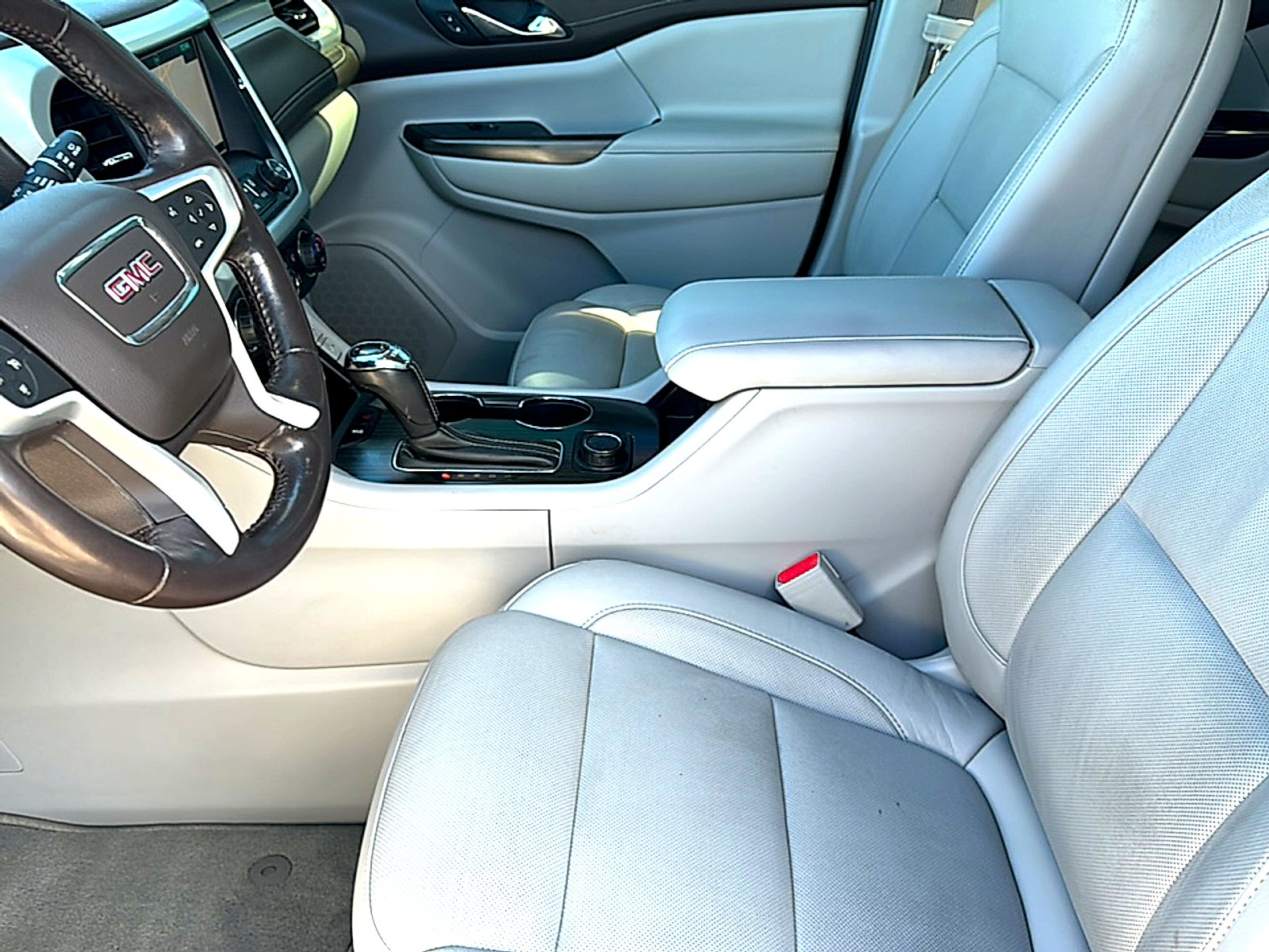 2019 GMC Acadia SLT