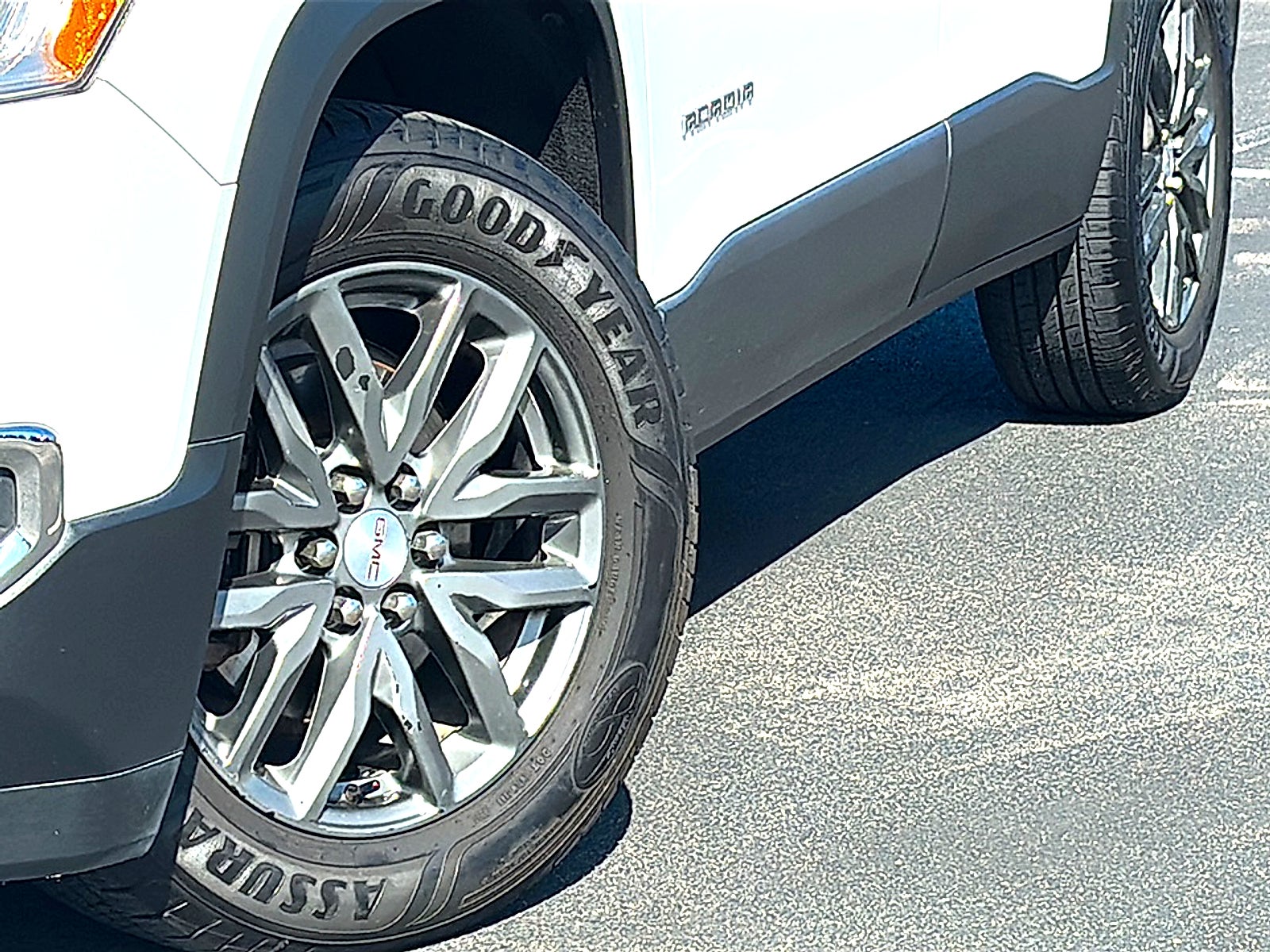 2019 GMC Acadia SLT