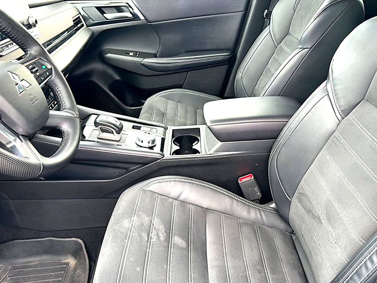 2023 Mitsubishi Outlander SE 2.5 2WD