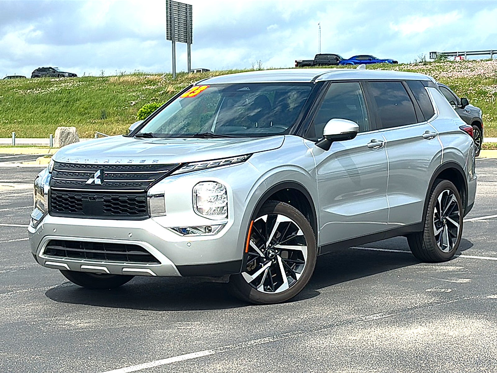 2023 Mitsubishi Outlander SE 2.5 2WD