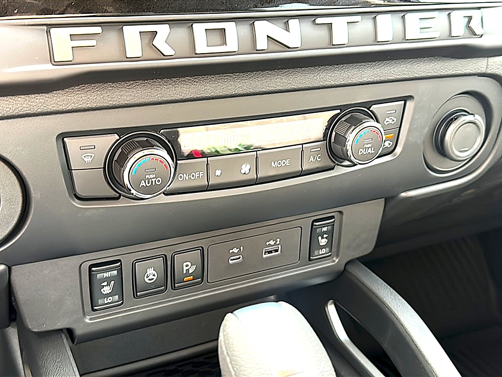 2026 Nissan Frontier Crew Cab SV