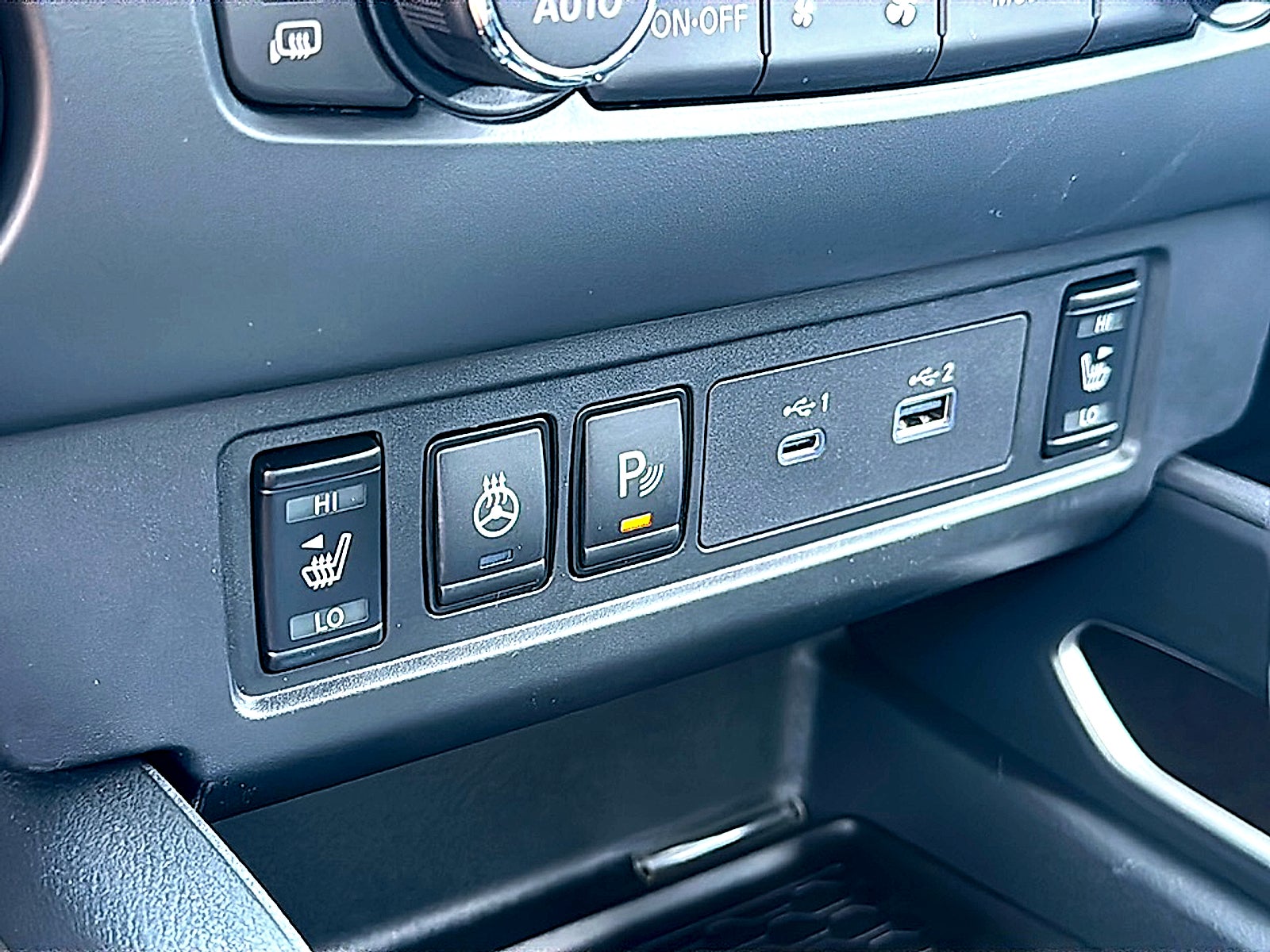 2027 Nissan Frontier Crew Cab SV