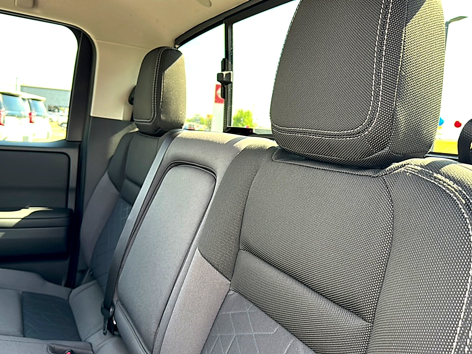 2027 Nissan Frontier Crew Cab SV