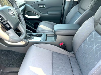 2027 Nissan Frontier Crew Cab SV