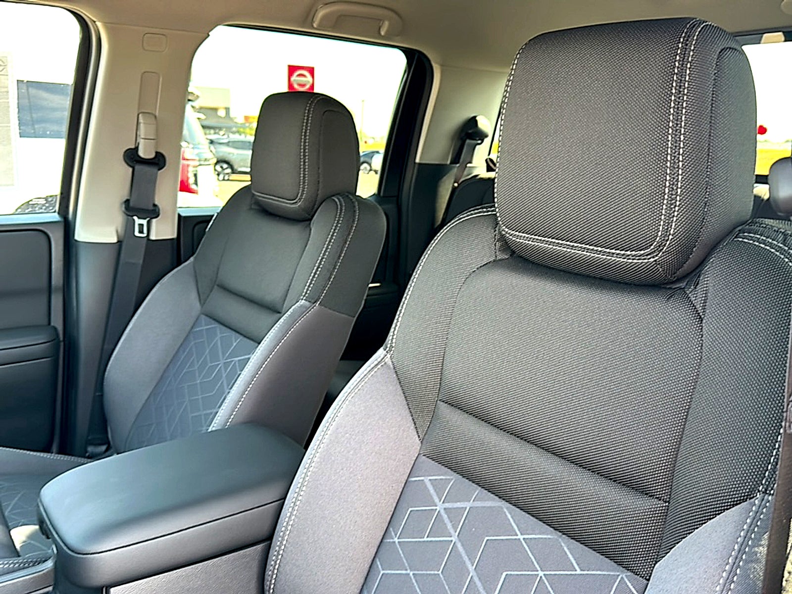 2027 Nissan Frontier Crew Cab SV