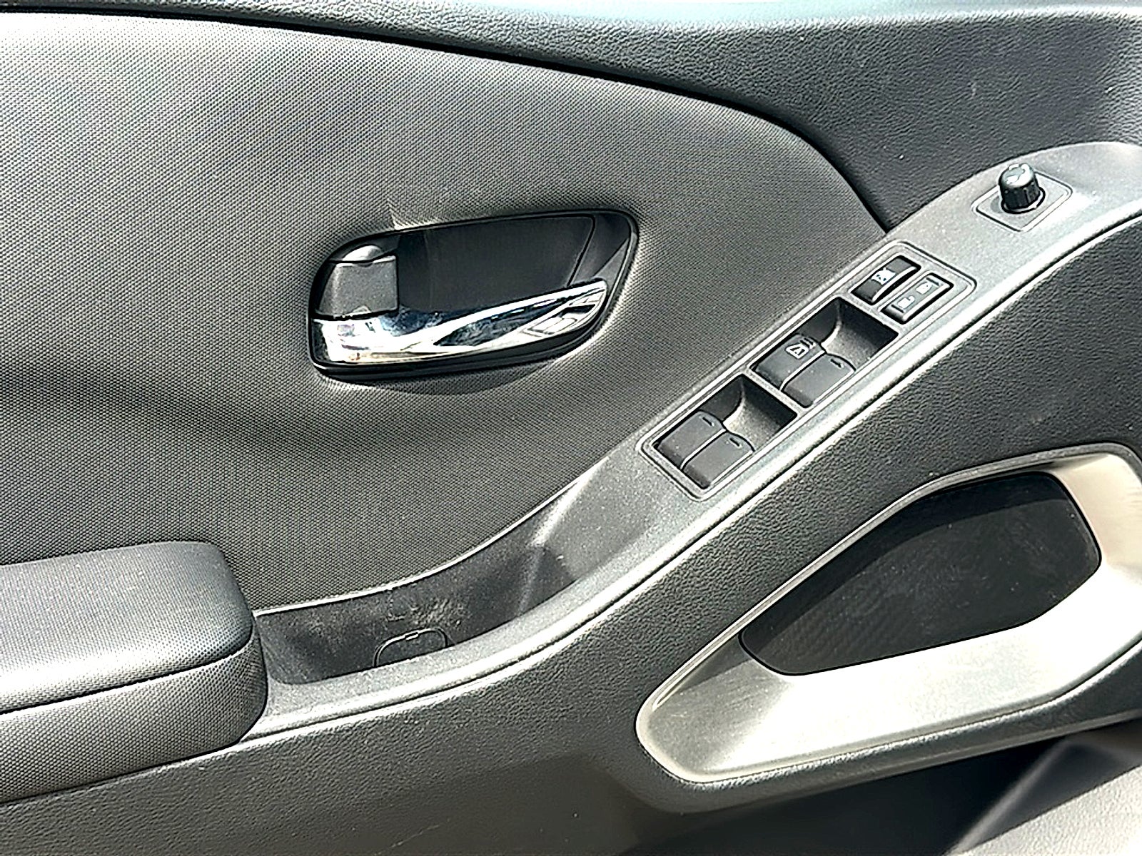 2024 Nissan Frontier Crew Cab SV 4x2