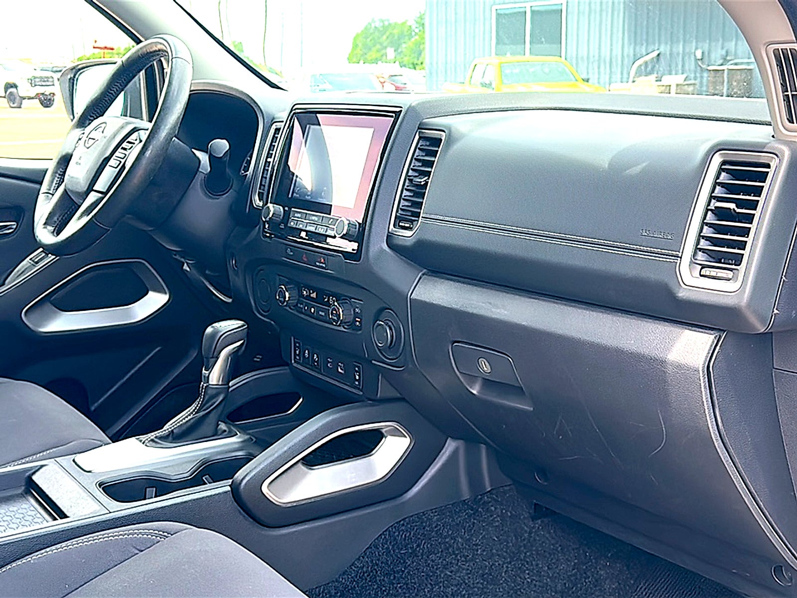 2024 Nissan Frontier Crew Cab SV 4x2