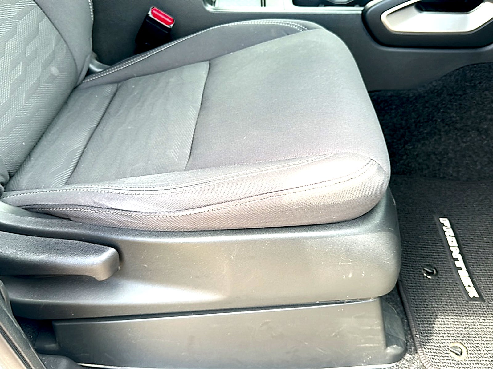 2024 Nissan Frontier Crew Cab SV 4x2